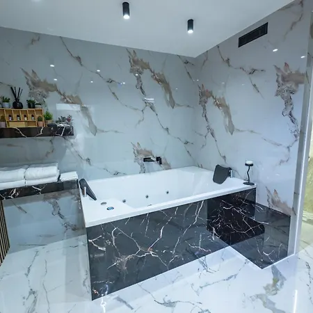Apartamento Chillux Wellness *